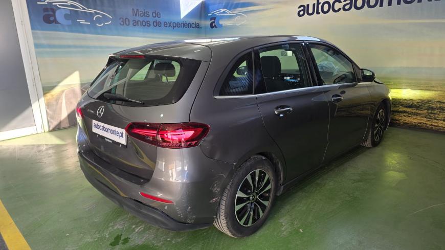 Mercedes - Benz B 180 CDI - Auto Cabomonte Compra e Venda de Salvados