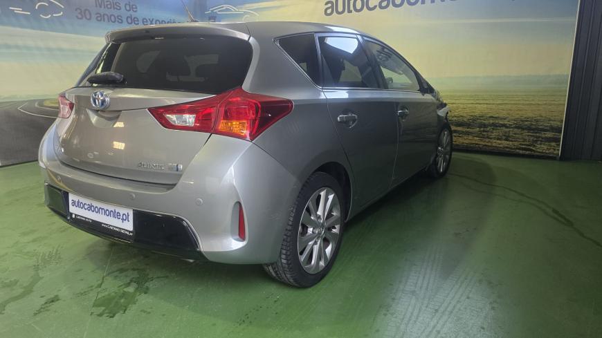 Toyota Auris 1.8 HSD - Auto Cabomonte Compra e Venda de Salvados