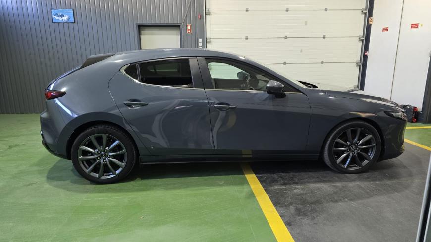 Mazda 3 2.0 Skyactiv - G Hibrido/Gasolina - Auto Cabomonte Compra e Venda de Salvados