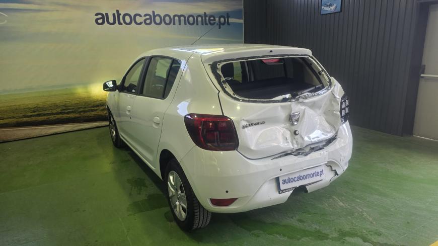 Dacia Sandero 0.9 TCE Bi-Fuel - Auto Cabomonte Compra e Venda de Salvados