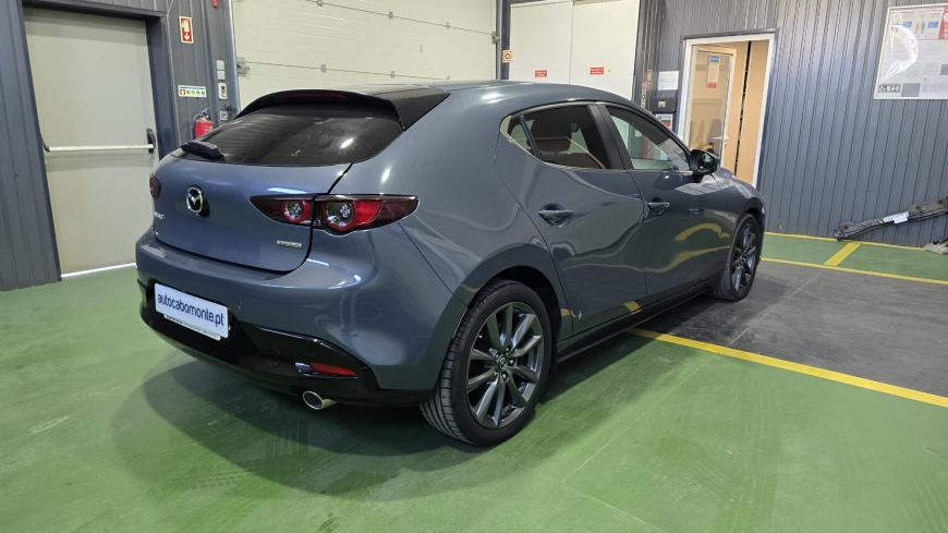 Mazda 3 2.0 Skyactiv - G Hibrido/Gasolina - Auto Cabomonte Compra e Venda de Salvados