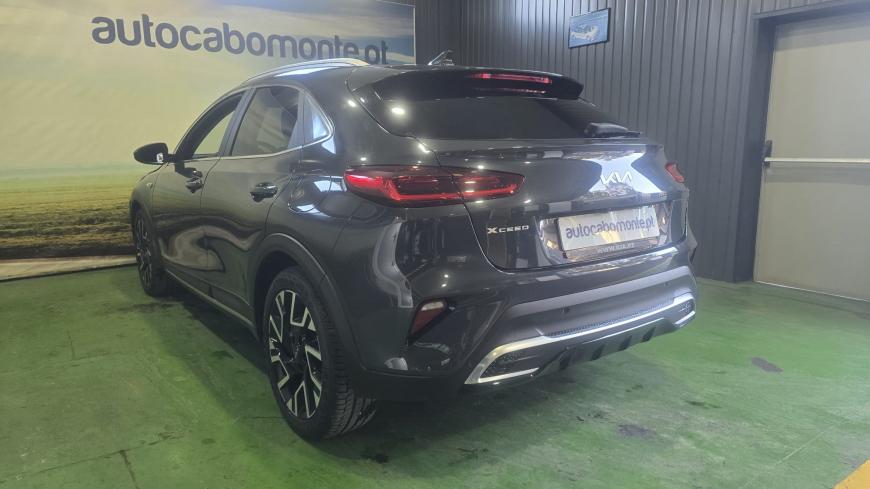 Kia Xceed 1.0 T-GDI Dynamic - Auto Cabomonte Compra e Venda de Salvados