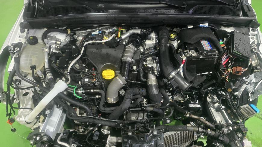 Renault Clio V 1.5 DCI - Auto Cabomonte Compra e Venda de Salvados