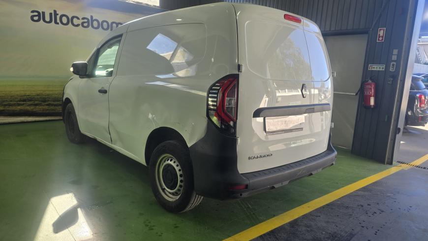 Renault Kangoo 1.5 DCI - Auto Cabomonte Compra e Venda de Salvados