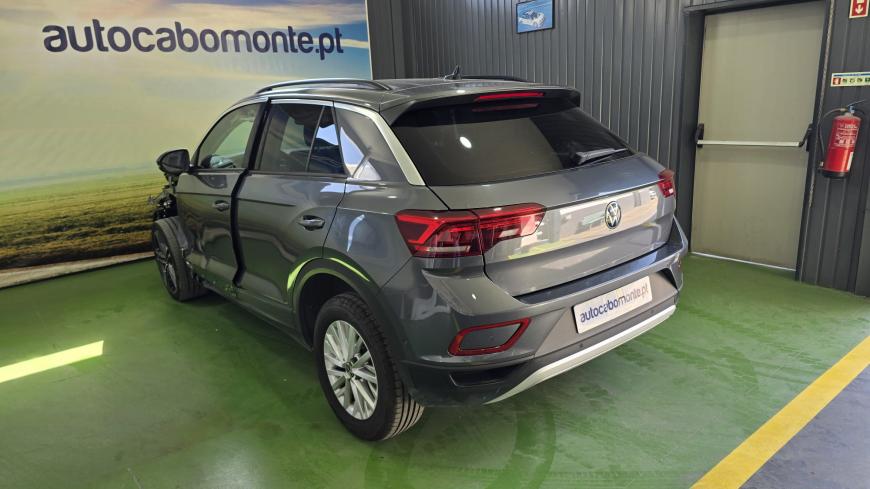 Volkswagen T-Roc 1.0 TSI - Auto Cabomonte Compra e Venda de Salvados