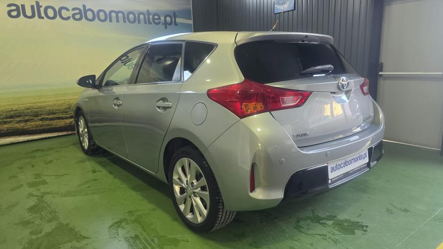 Toyota Auris 1.8 HSD - Auto Cabomonte Compra e Venda de Salvados