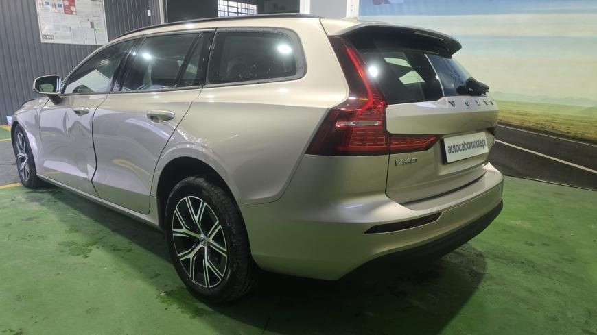 Volvo V60 2.0 B4 Essential Auto  - Auto Cabomonte Compra e Venda de Salvados