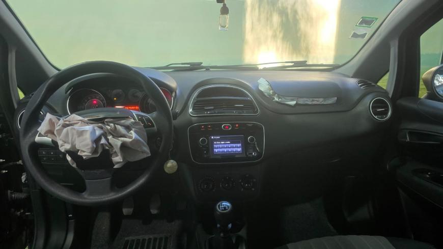 Fiat Punto 1.2 - Auto Cabomonte Compra e Venda de Salvados