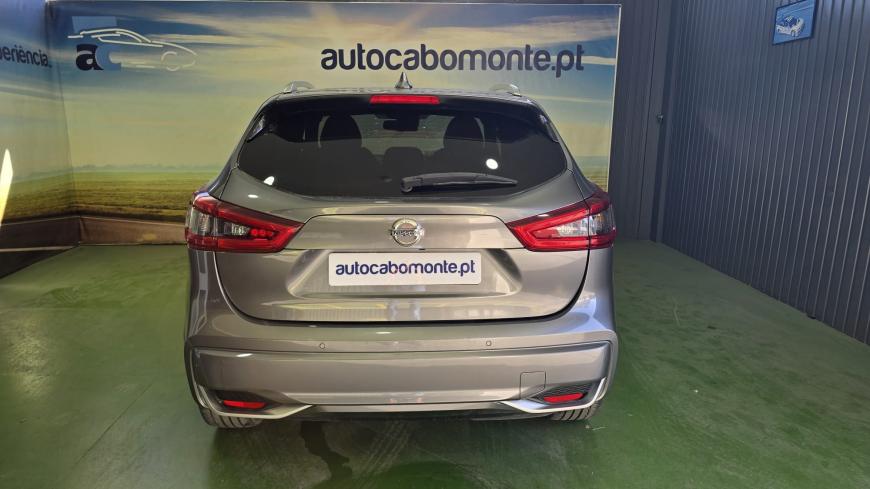 Nissan Qashqai 1.5 DCI Cx Aut. - Auto Cabomonte Compra e Venda de Salvados