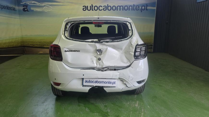 Dacia Sandero 0.9 TCE Bi-Fuel - Auto Cabomonte Compra e Venda de Salvados