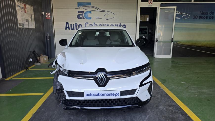 Renault Megane E-Tech EV60 - Auto Cabomonte Compra e Venda de Salvados