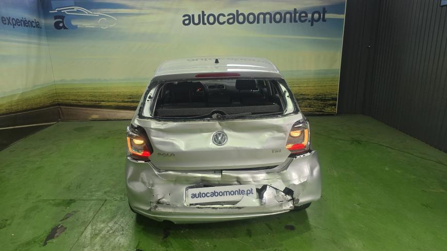 Volkswagen Polo 1.2  - Auto Cabomonte Compra e Venda de Salvados