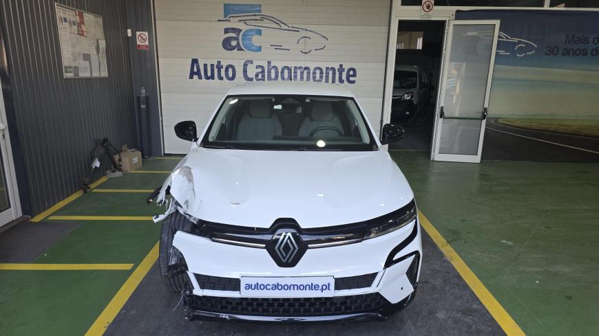 Renault Megane E-Tech EV60 - Auto Cabomonte Compra e Venda de Salvados