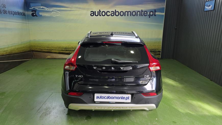 Volvo V40 Cross Country 1.6D - Auto Cabomonte Compra e Venda de Salvados