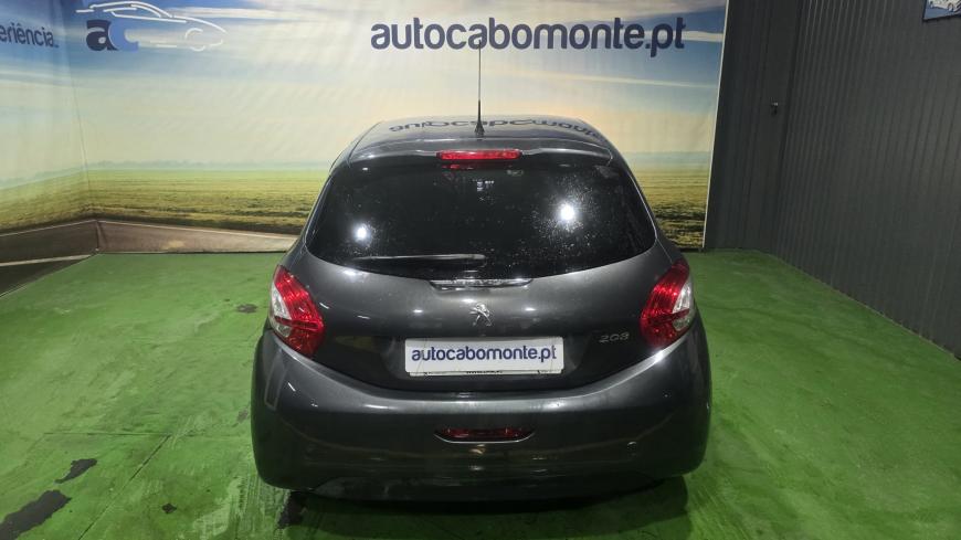Peugeot 208 1.0 VTi - Auto Cabomonte Compra e Venda de Salvados