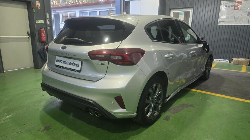 Ford Focus ST-Line - Auto Cabomonte Compra e Venda de Salvados