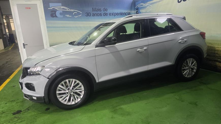 Volkswagen T-Roc 1.0 TSI - Auto Cabomonte Compra e Venda de Salvados