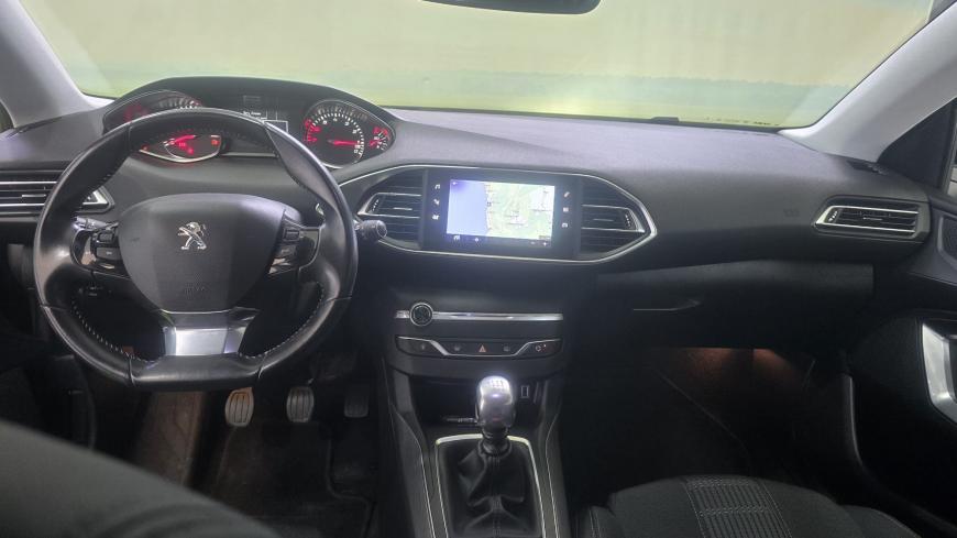 Peugeot 308 1.2 Allure - Auto Cabomonte Compra e Venda de Salvados