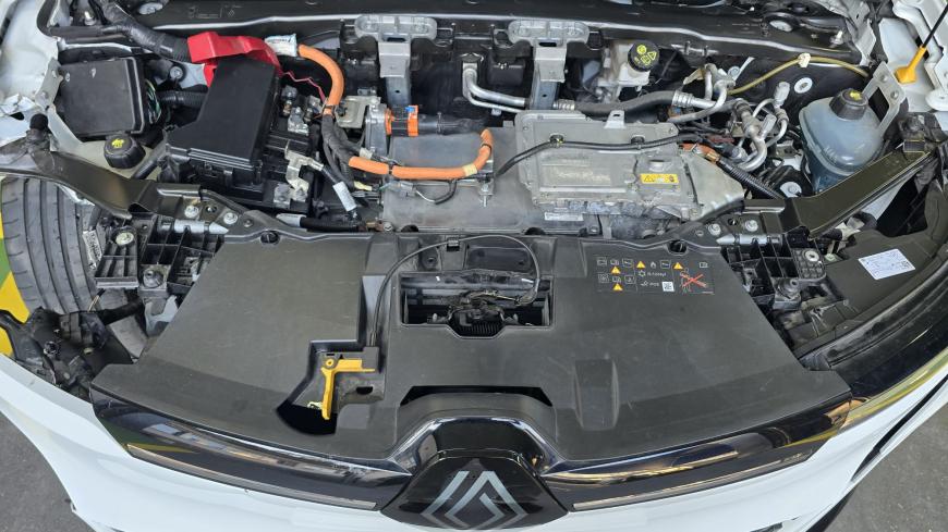 Renault Megane E-Tech EV60 - Auto Cabomonte Compra e Venda de Salvados