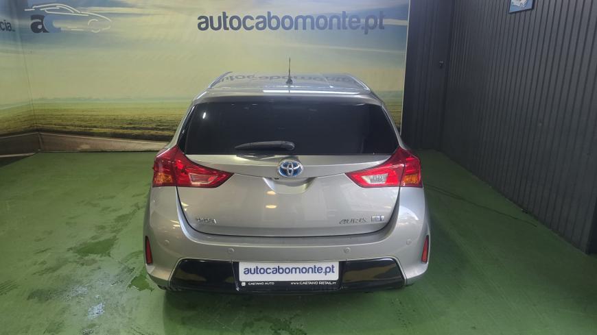 Toyota Auris 1.8 HSD - Auto Cabomonte Compra e Venda de Salvados