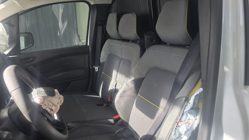 Renault Kangoo 1.5 DCI - Auto Cabomonte Compra e Venda de Salvados