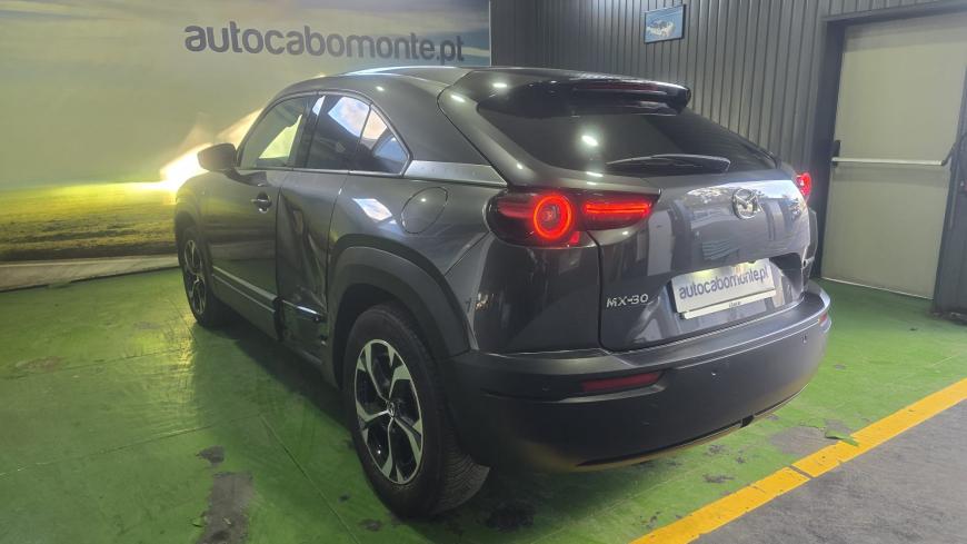 Mazda MX-30 E-Skyactive Plug-in - Auto Cabomonte Compra e Venda de Salvados