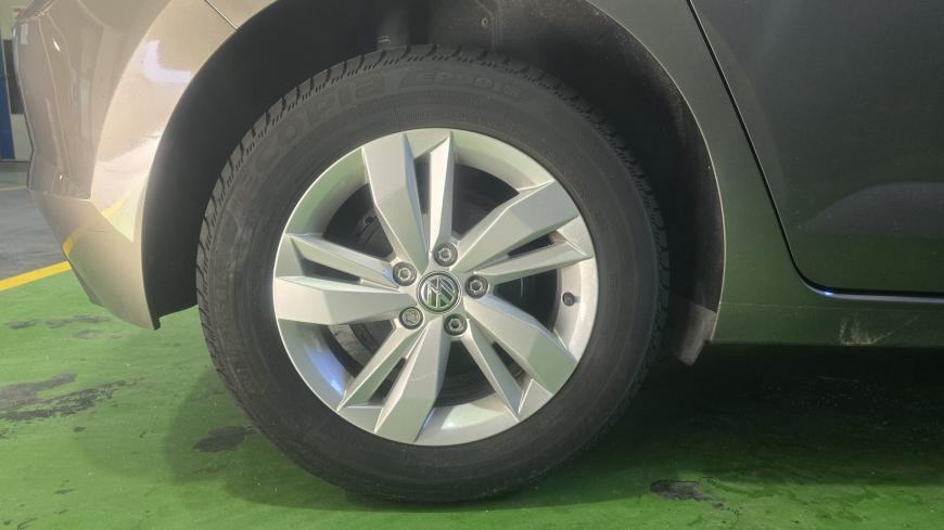 Volkswagen Polo 1.0 TSI Caixa Automática - Auto Cabomonte Compra e Venda de Salvados