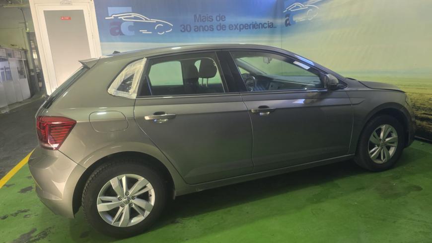 Volkswagen Polo 1.0 TSI Caixa Automática - Auto Cabomonte Compra e Venda de Salvados