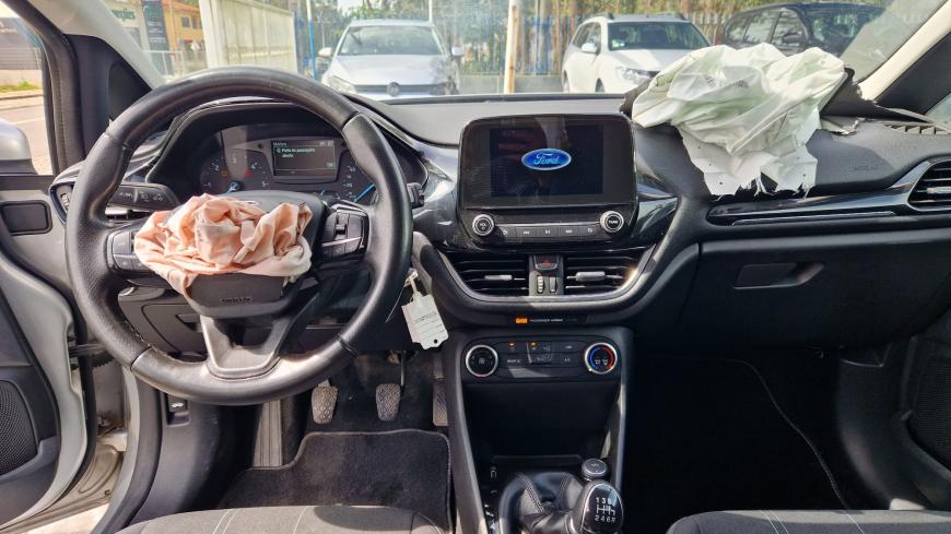 Ford Fiesta 1.5 TDCI  - Auto Cabomonte Compra e Venda de Salvados