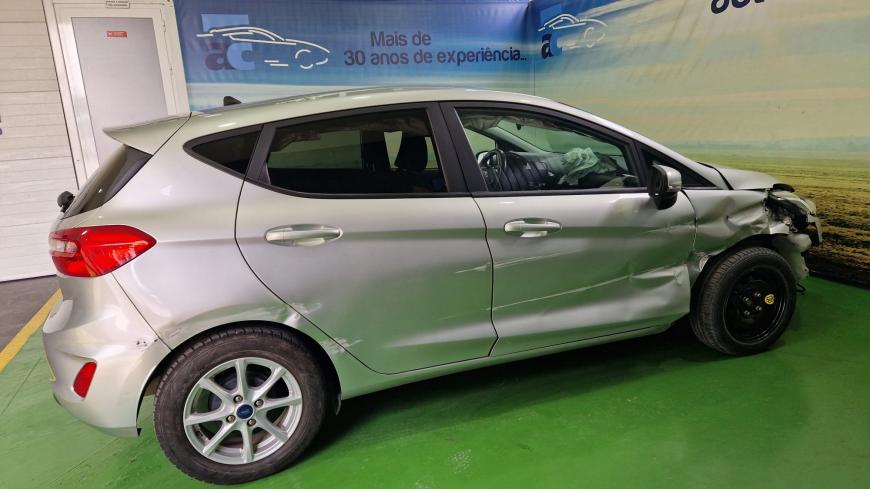 Ford Fiesta 1.5 TDCI  - Auto Cabomonte Compra e Venda de Salvados