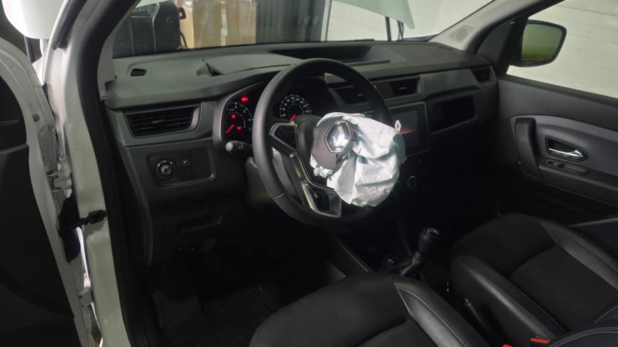 Renault Express 1.5 DCI - Auto Cabomonte Compra e Venda de Salvados