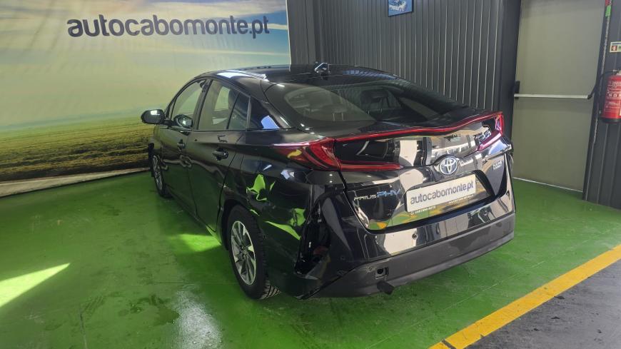Toyota Prius 1.8 Plug in Luxury - Auto Cabomonte Compra e Venda de Salvados