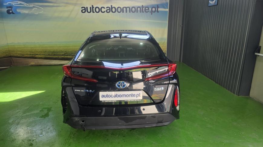 Toyota Prius 1.8 Plug in Luxury - Auto Cabomonte Compra e Venda de Salvados