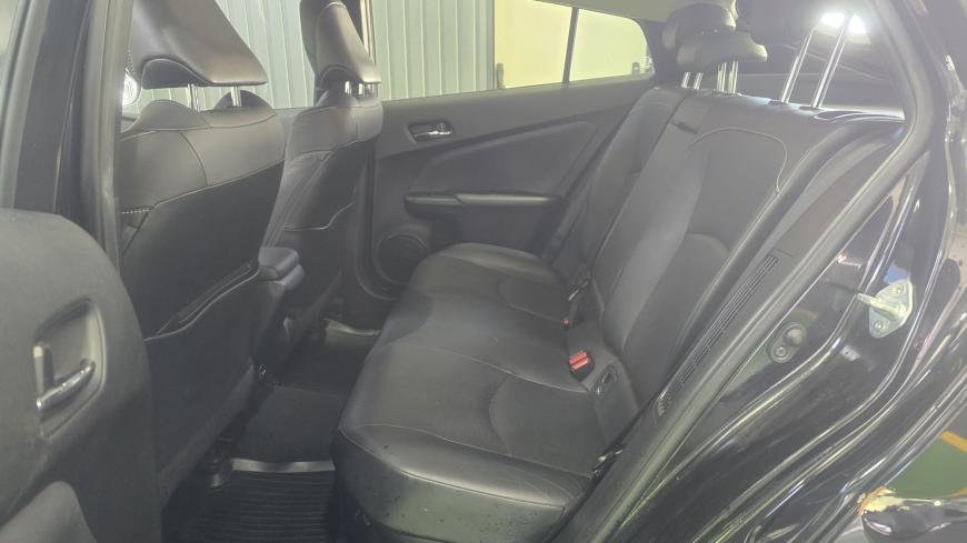 Toyota Prius 1.8 Plug in Luxury - Auto Cabomonte Compra e Venda de Salvados