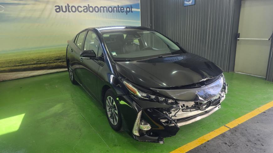Toyota Prius 1.8 Plug in Luxury - Auto Cabomonte Compra e Venda de Salvados