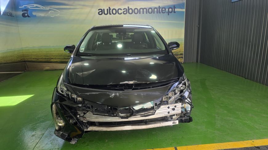 Toyota Prius 1.8 Plug in Luxury - Auto Cabomonte Compra e Venda de Salvados