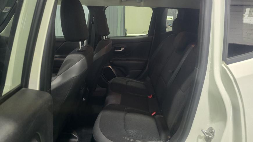 Jeep Renegade 1.6 M-JET CX AUT. - Auto Cabomonte Compra e Venda de Salvados