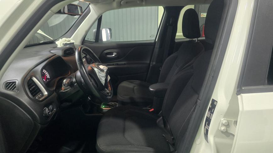 Jeep Renegade 1.6 M-JET CX AUT. - Auto Cabomonte Compra e Venda de Salvados