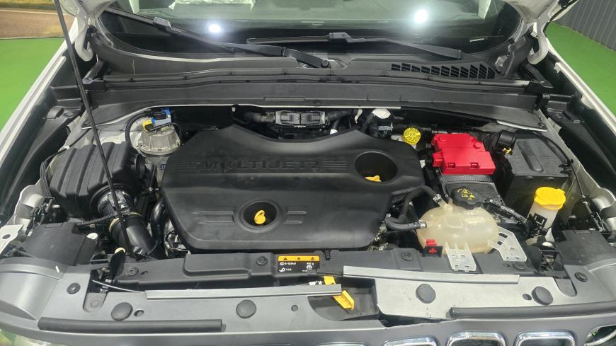 Jeep Renegade 1.6 M-JET CX AUT. - Auto Cabomonte Compra e Venda de Salvados