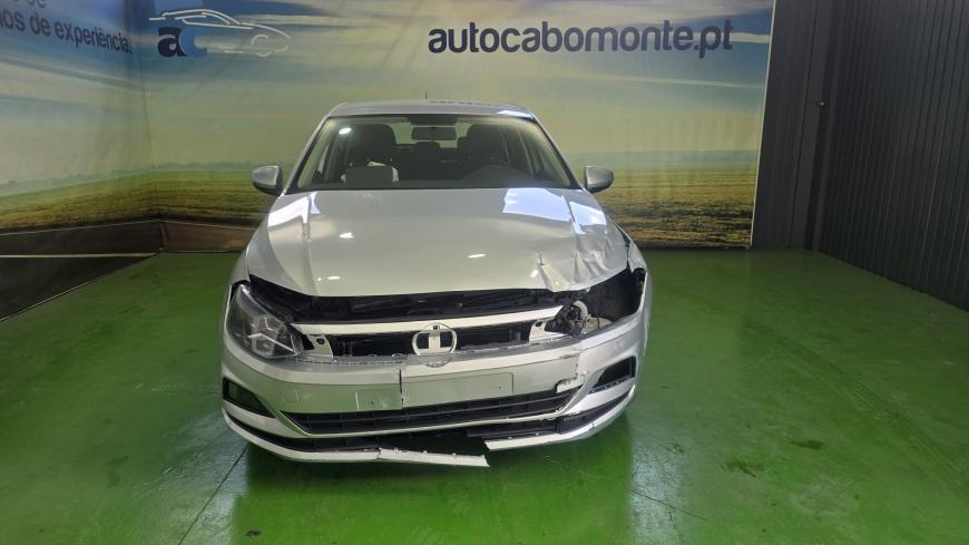 Volkswagen Polo 1.0 TSI - Auto Cabomonte Compra e Venda de Salvados
