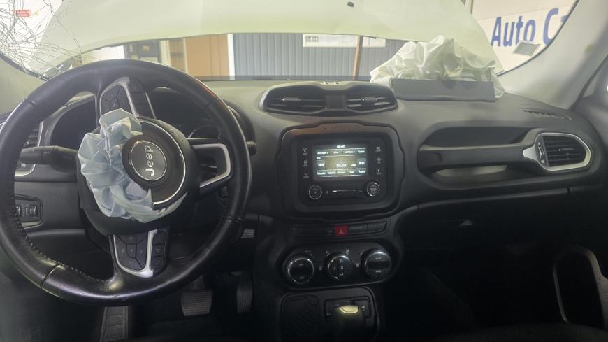 Jeep Renegade 1.6 M-JET CX AUT. - Auto Cabomonte Compra e Venda de Salvados