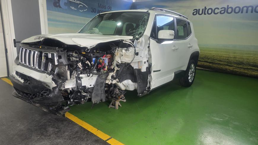 Jeep Renegade 1.6 M-JET CX AUT. - Auto Cabomonte Compra e Venda de Salvados