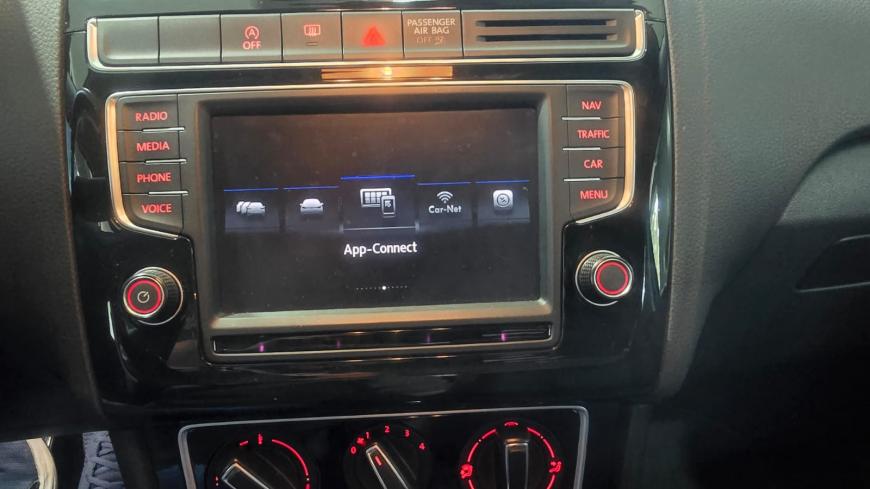 Volkswagen Polo 1.0 Alive - Auto Cabomonte Compra e Venda de Salvados