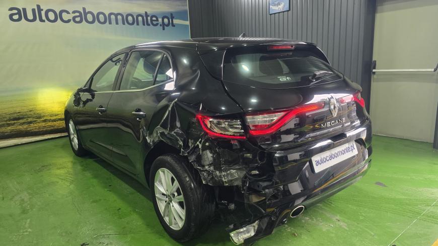 Renault Megane 1.5 DCI - Auto Cabomonte Compra e Venda de Salvados