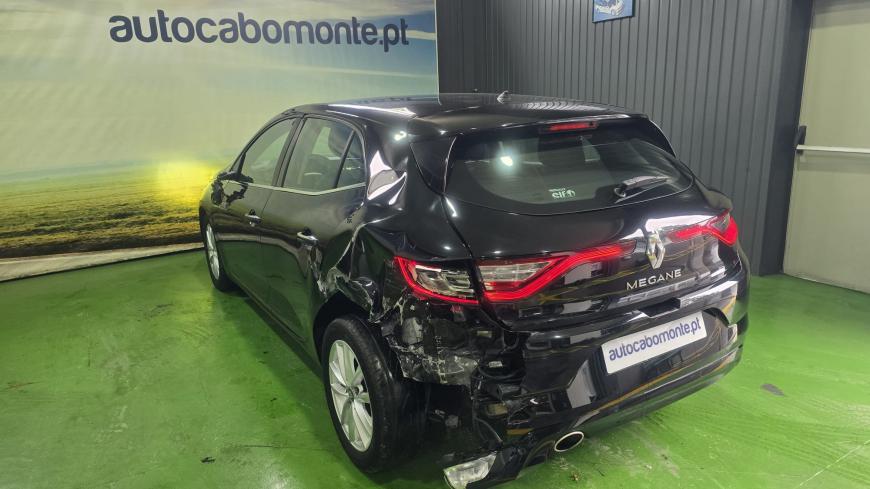 Renault Megane 1.5 DCI - Auto Cabomonte Compra e Venda de Salvados
