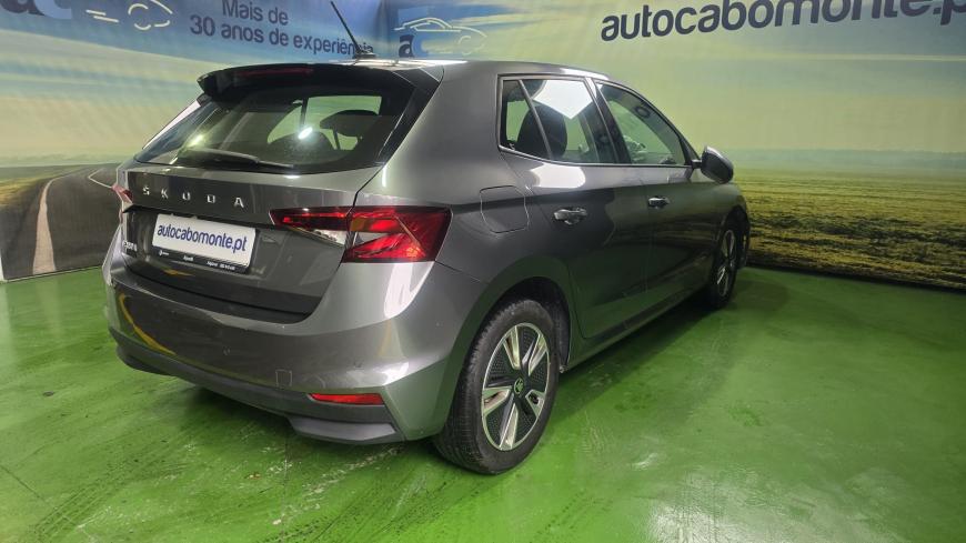 Skoda Fabia 1.0 - Auto Cabomonte Compra e Venda de Salvados