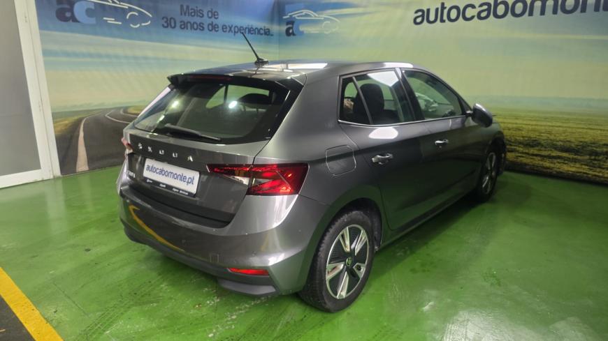 Skoda Fabia 1.0 - Auto Cabomonte Compra e Venda de Salvados
