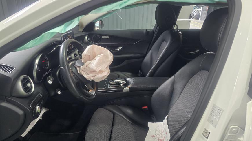 Mercedes - Benz C 220 CDI  - Auto Cabomonte Compra e Venda de Salvados