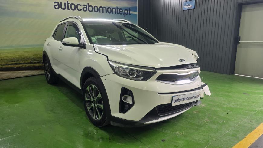 Kia Stonic 1.6 CRDI  - Auto Cabomonte Compra e Venda de Salvados