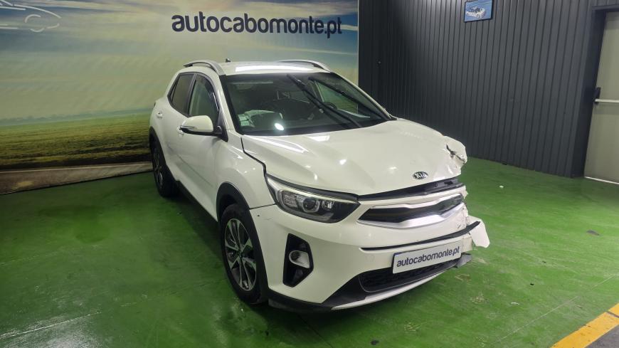Kia Stonic 1.6 CRDI  - Auto Cabomonte Compra e Venda de Salvados